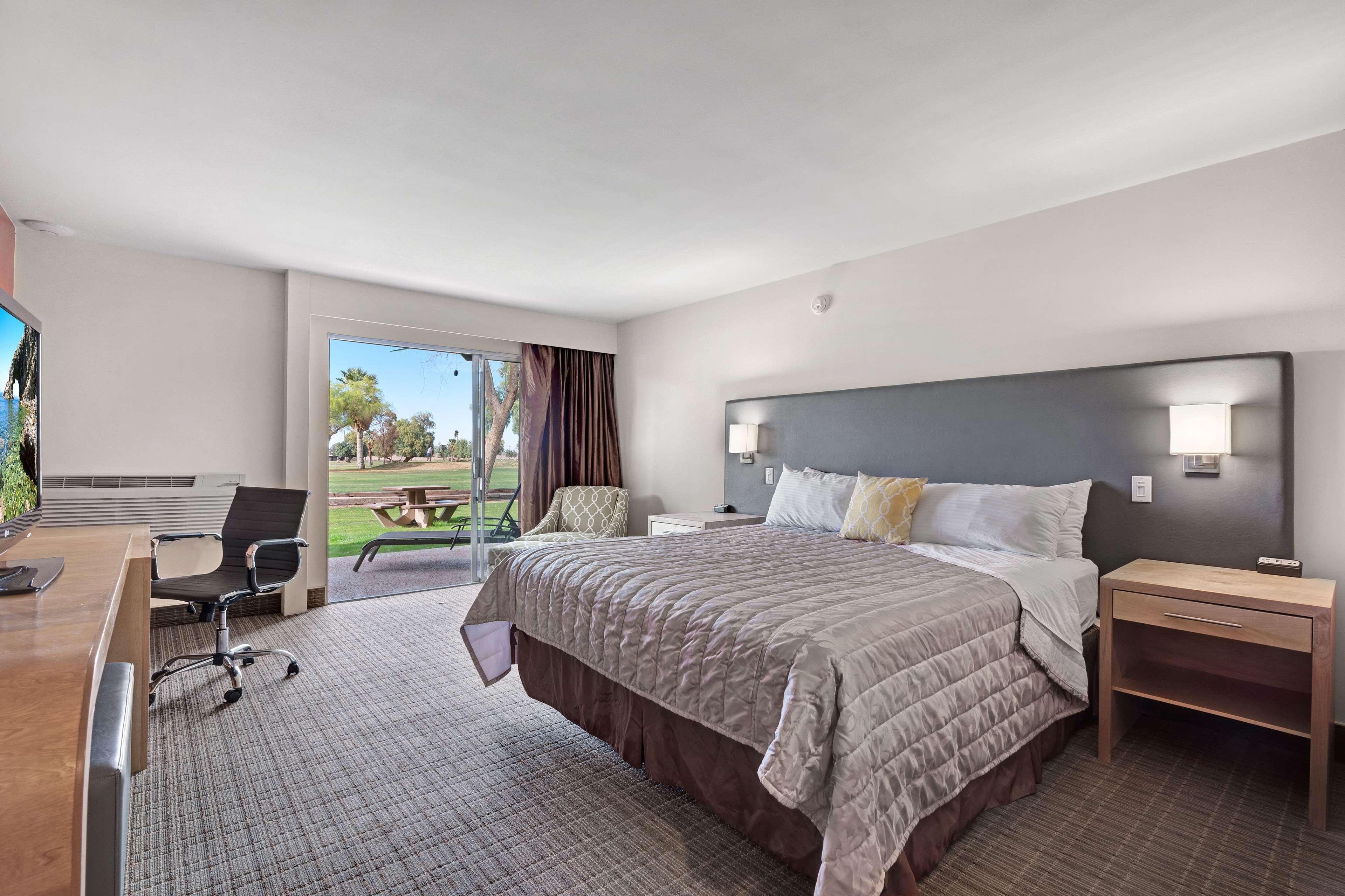 Ramada By Wyndham Holtville Exterior photo